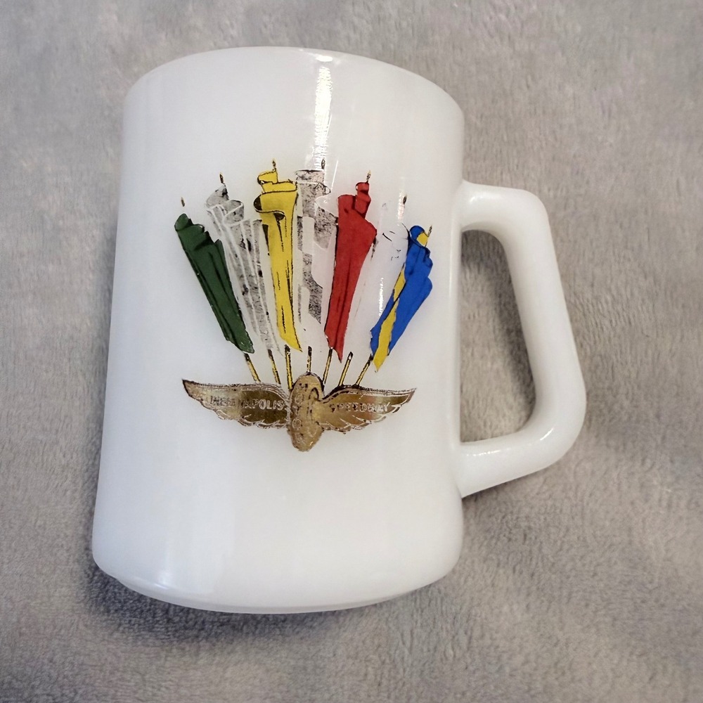 Vintage Federal Glass Indianapolis Motor Speedway Indy 500 Milk Glass Mug USA